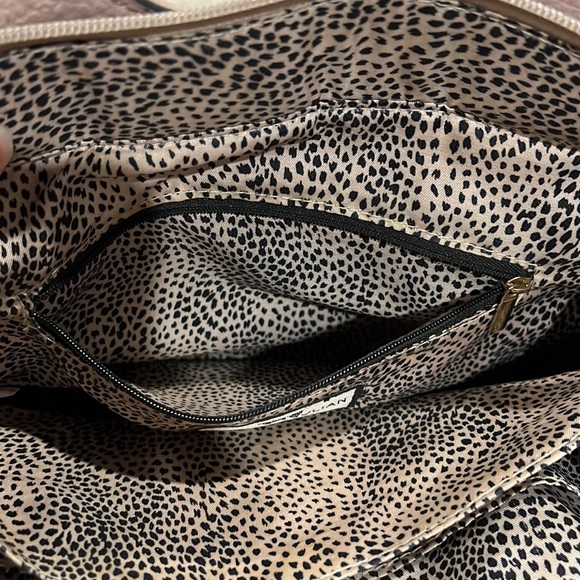 Mathew and Julien purse - Picture 7 of 12